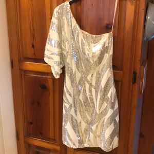 One Sleeve Silver & White cocktail